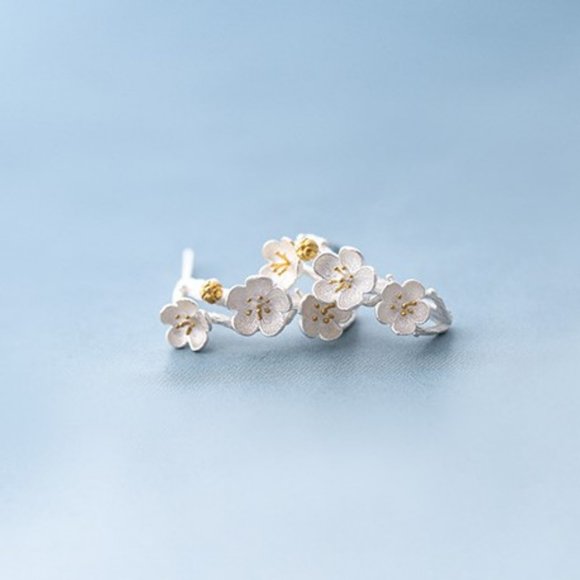 NEW 925 Sterling Silver Two Tone Flower Earrings - Picture 8 of 8